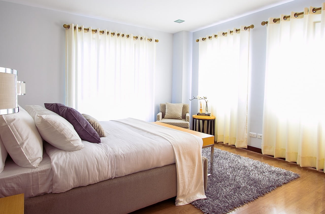 carpet cleaning in bedroom